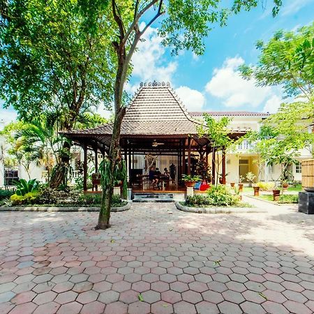 Tirtodipuran Hotel By Natts Hospitality Indonesia Джокякарта Екстериор снимка
