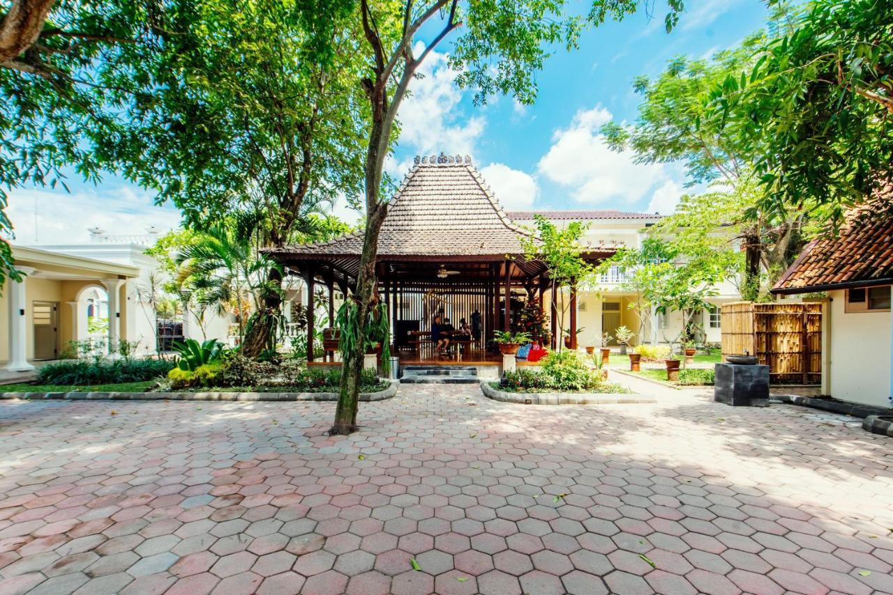 Tirtodipuran Hotel By Natts Hospitality Indonesia Джокякарта Екстериор снимка